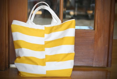 20 Colorful DIY Beach Totes