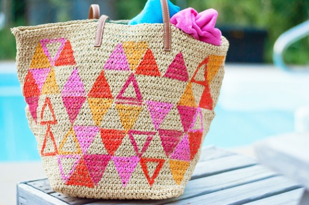 20 Colorful DIY Beach Totes